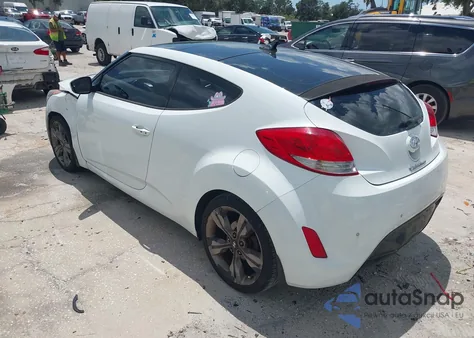 2015 Hyundai Veloster из США, поврежденный, VIN KMHTC6AD3FU244702